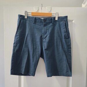 Billabong Shorts size 32